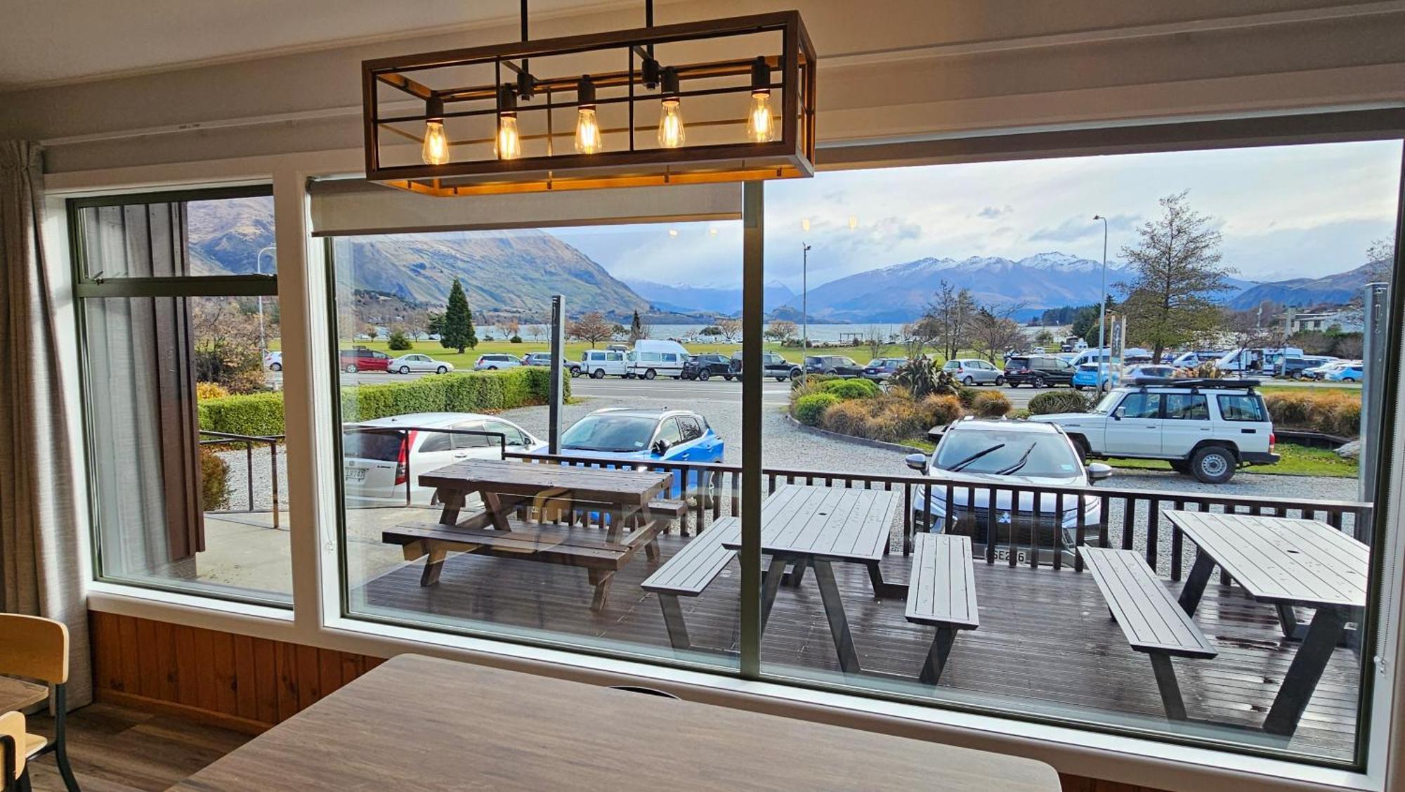 Haka House Wanaka Hostel Eksteriør bilde