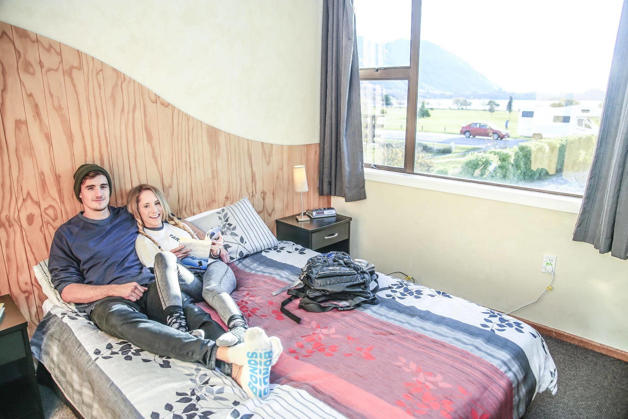 Haka House Wanaka Hostel Eksteriør bilde